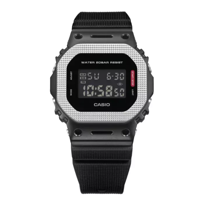 Casio G-Shock GM-5600BM-1  Фото 1