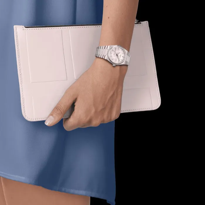 Tissot T1372101111100  Фото 4