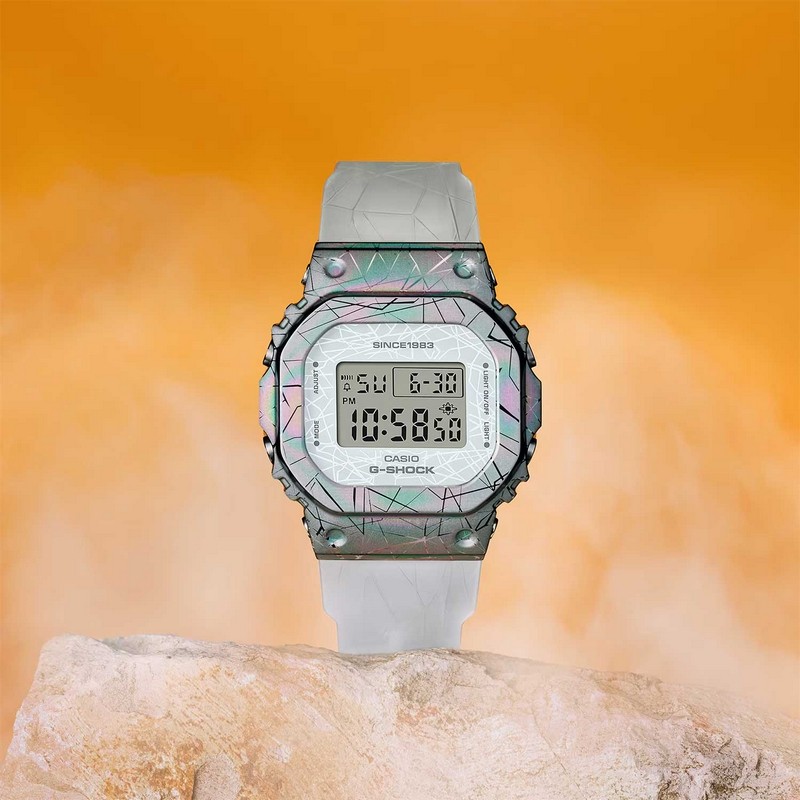 Casio G-Shock GM-S5640GEM-7  Фото 6