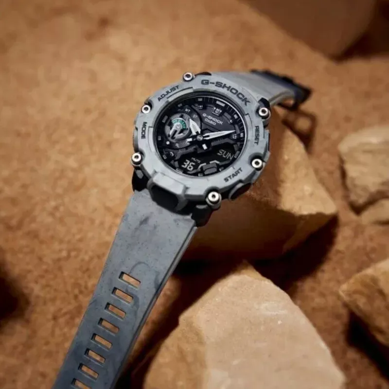Casio G-Shock GA-2200SL-8A  Фото 2