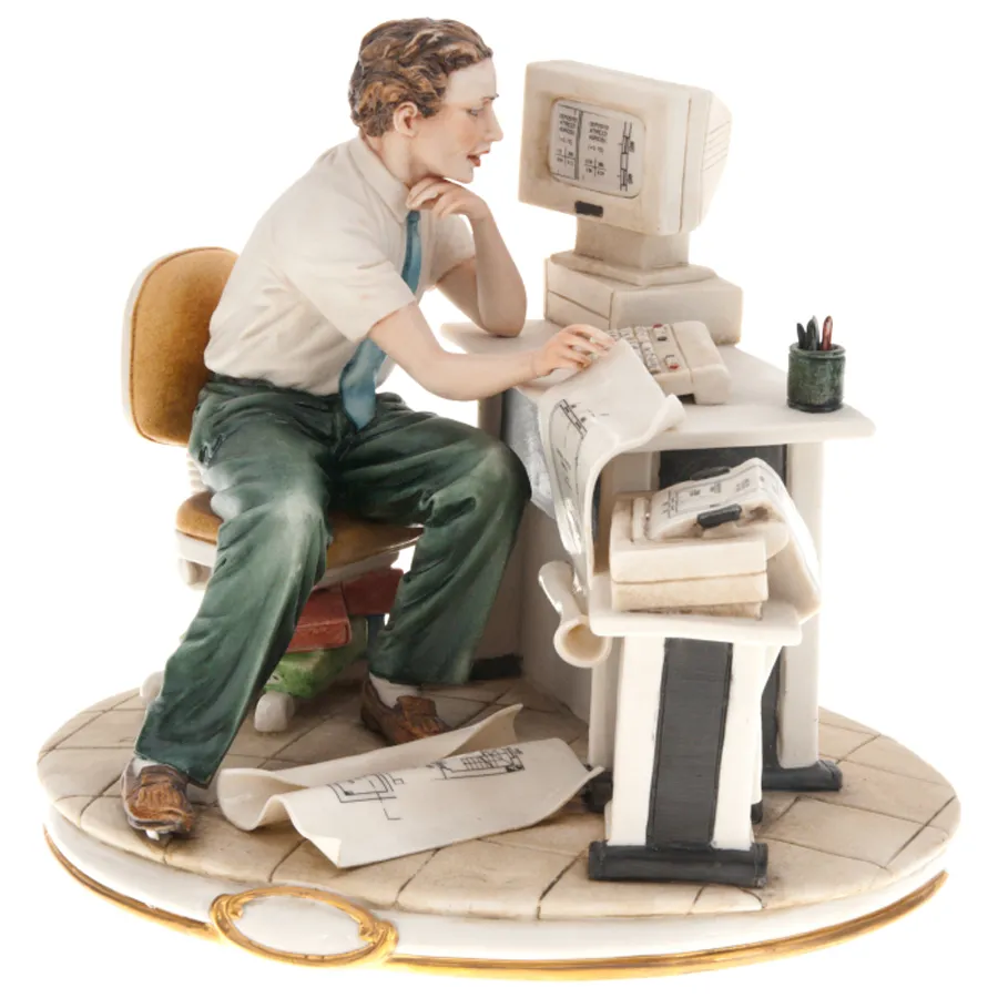 Porcellane Principe 812/PP Статуэтка "Инженер"  Фото 1