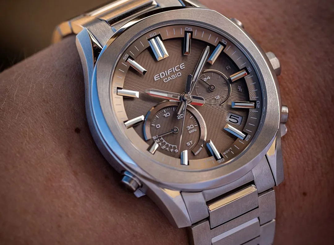 НОВЫЙ ФЛАГМАН CASIO - EQB-1300