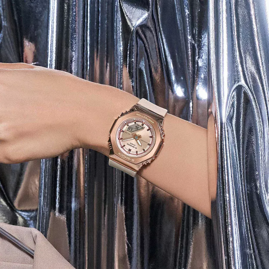 Casio G-Shock GM-S2110PG-4A  Фото 2