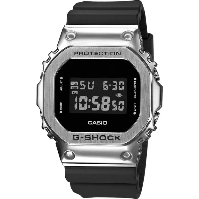 Casio G-Shock GM-5600-1E  Фото 1