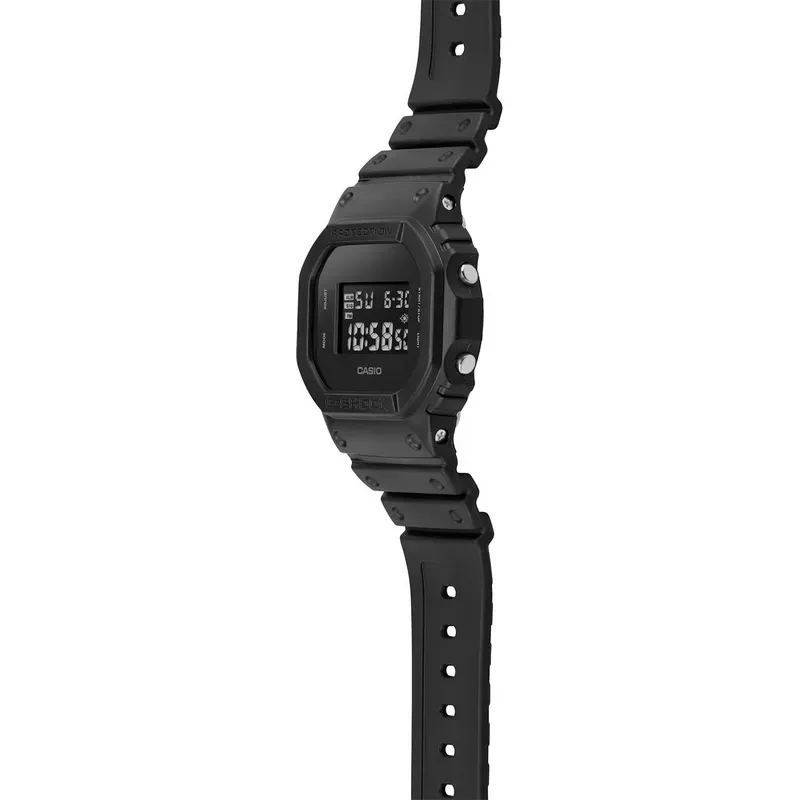 Casio G-Shock DW-5600UBB-1  Фото 5